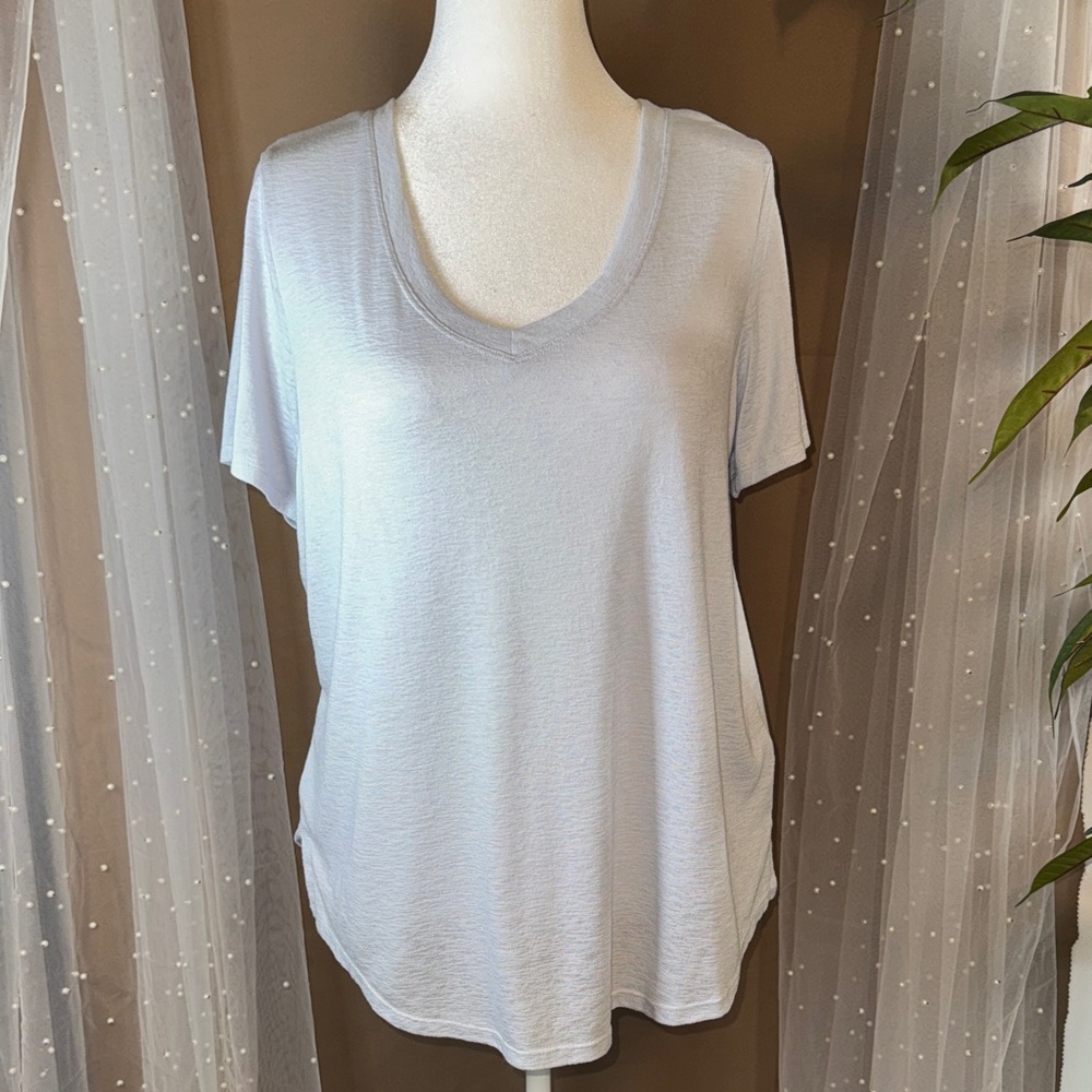 Athleta Light Blue Short Sleeve Tee – Size XL – Excellent Used Condition